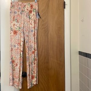 Stretchy floral pants